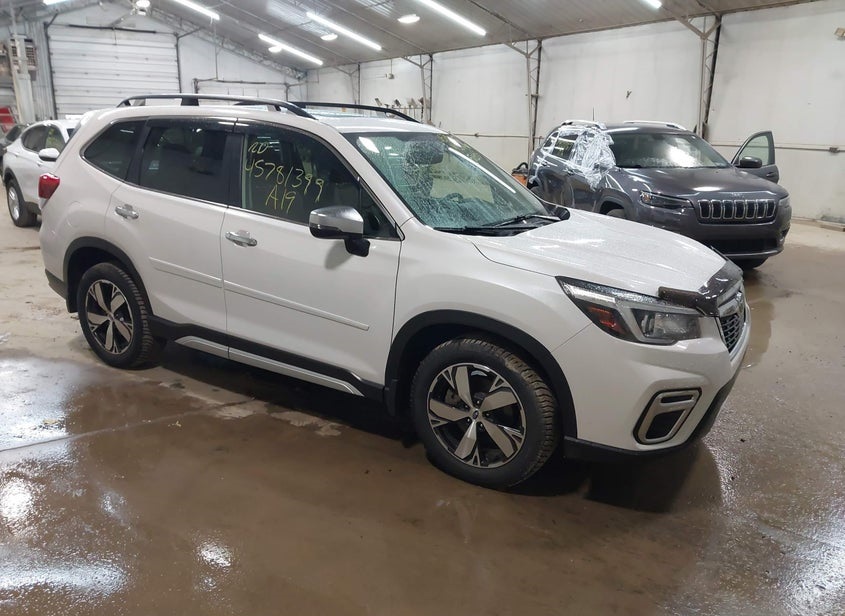 Subaru Forester, Touring