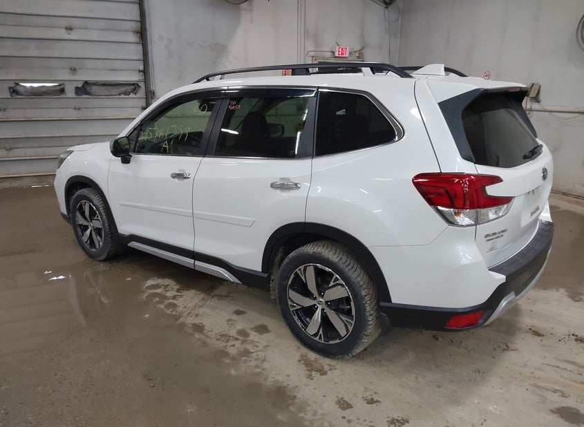 Subaru Forester, Touring