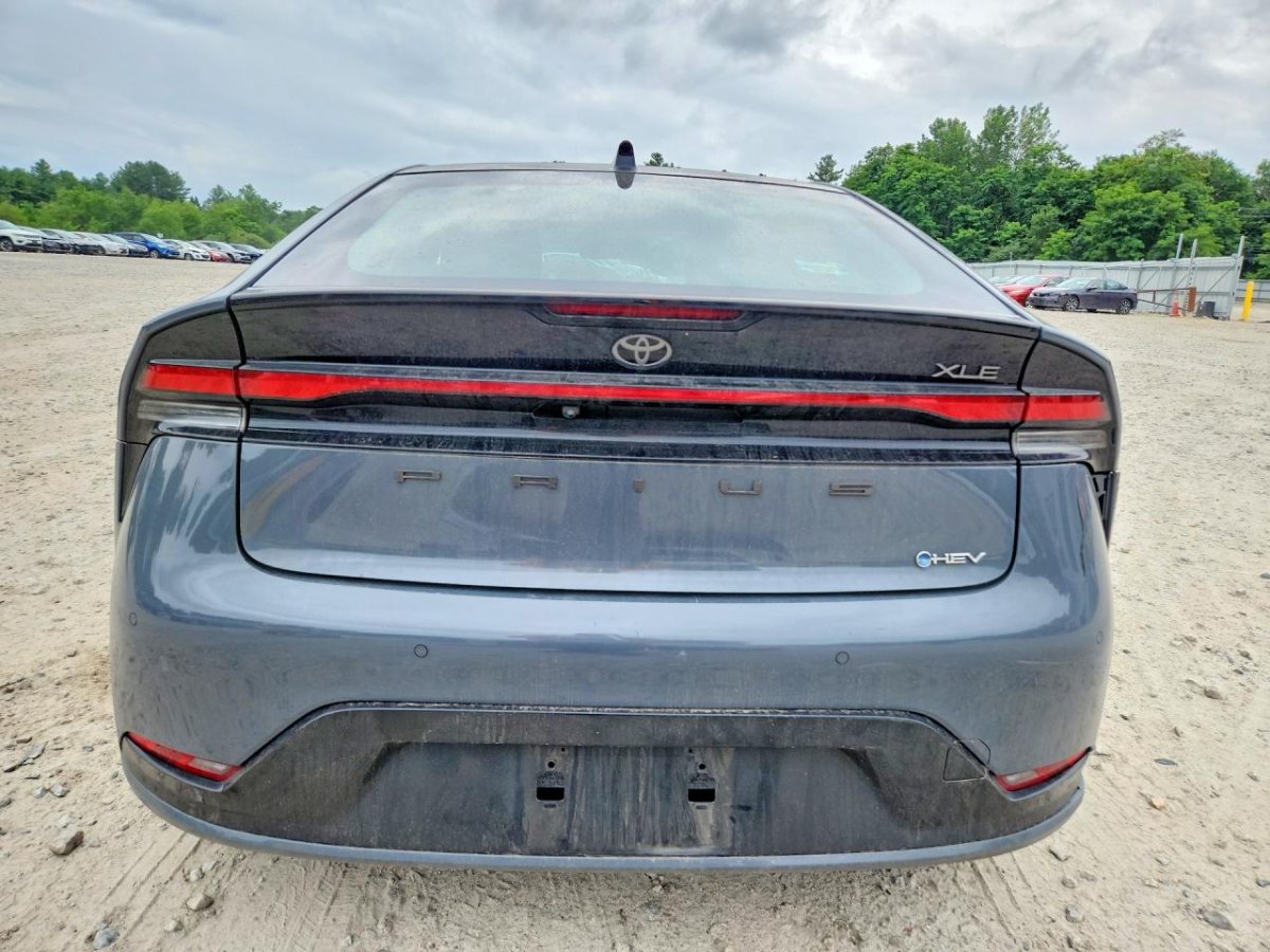Toyota PRIUS XLE