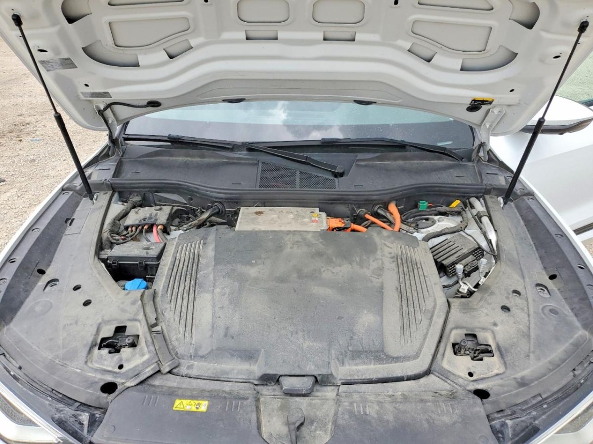 Audi E-TRON PREMIUM