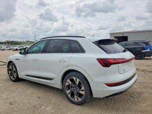 Audi E-TRON PREMIUM