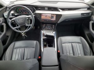 Audi E-TRON PREMIUM