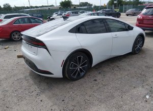 Toyota PRIUS XLE