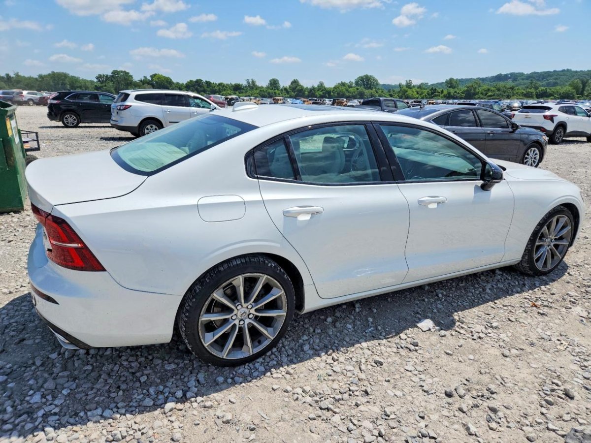 Volvo S60 T5 MOMENTUM