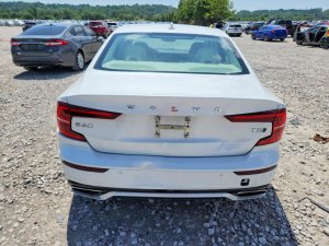 Volvo S60 T5 MOMENTUM