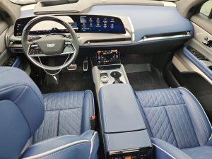 Cadillac VISTIQ PREMIUM LUXURY