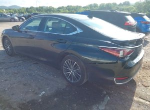 Lexus ES, 300H