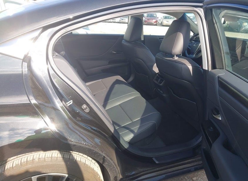 Lexus ES, 300H