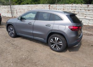 Mercedes-Benz GLA 250 4MATI