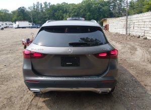Mercedes-Benz GLA 250 4MATI