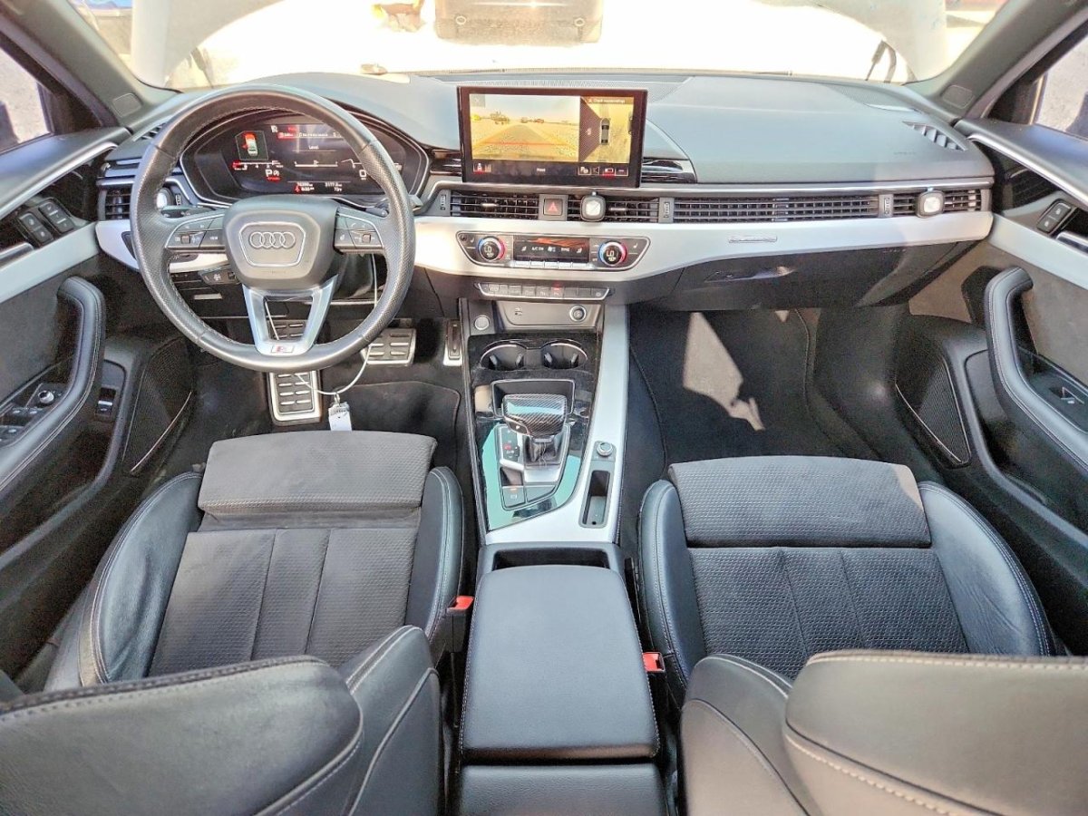Audi A4 PRESTIGE 45