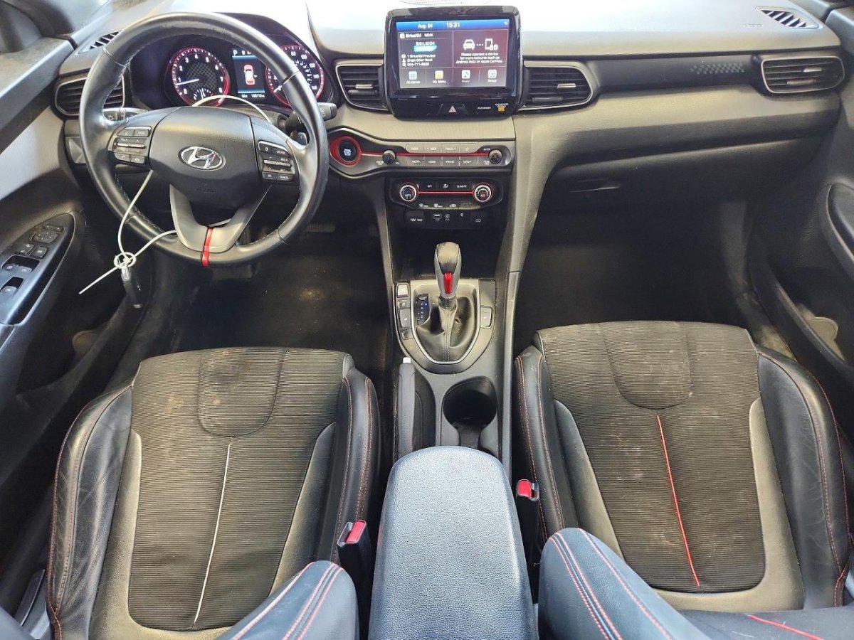 Hyundai VELOSTER 2.0L PREMIUM