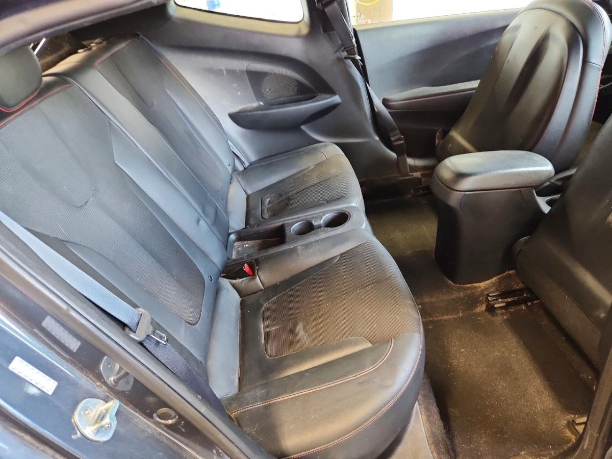 Hyundai VELOSTER 2.0L PREMIUM