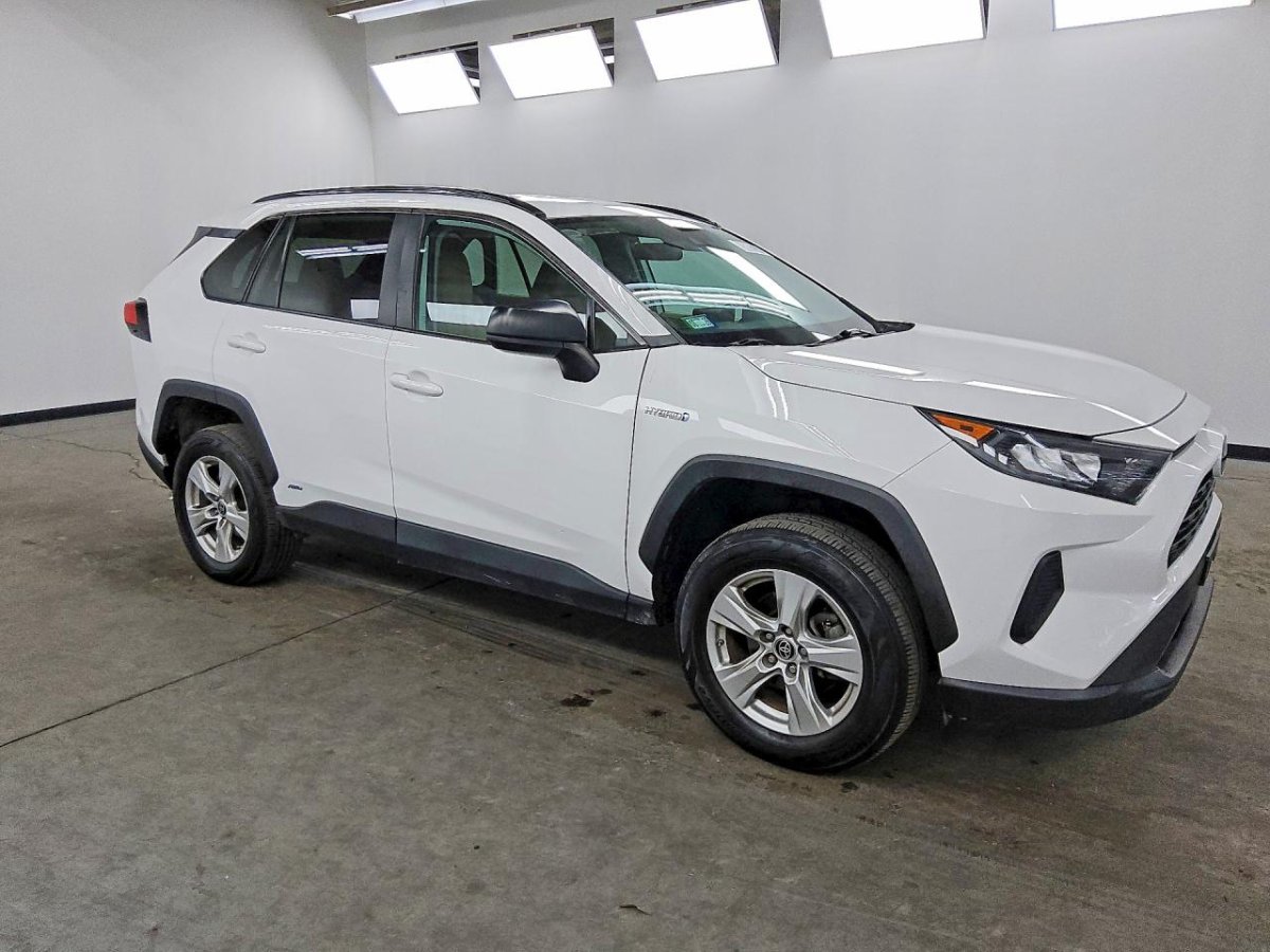 Toyota RAV4 LE