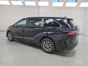 Toyota SIENNA XLE
