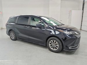 Toyota SIENNA XLE