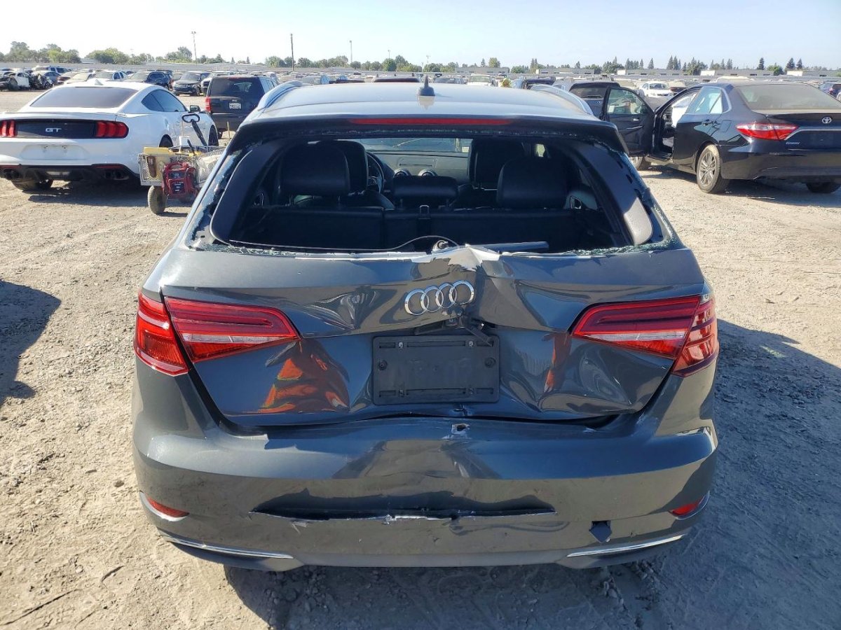 Audi A3 E-TRON PREMIUM