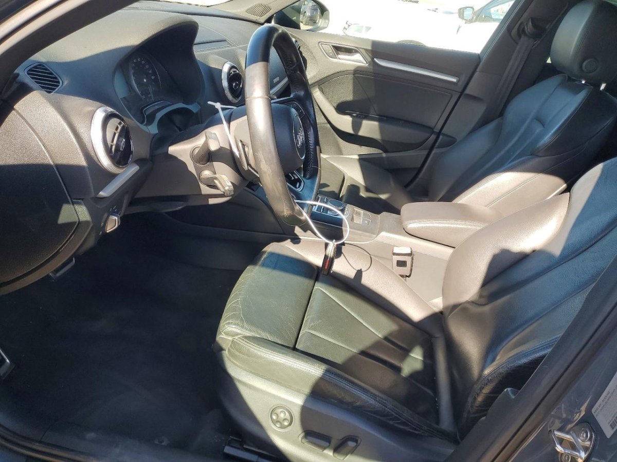 Audi A3 E-TRON PREMIUM