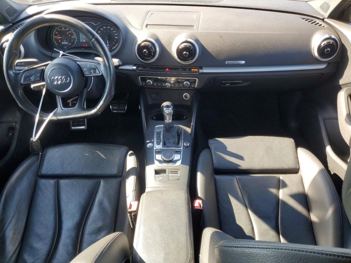 Audi A3 E-TRON PREMIUM