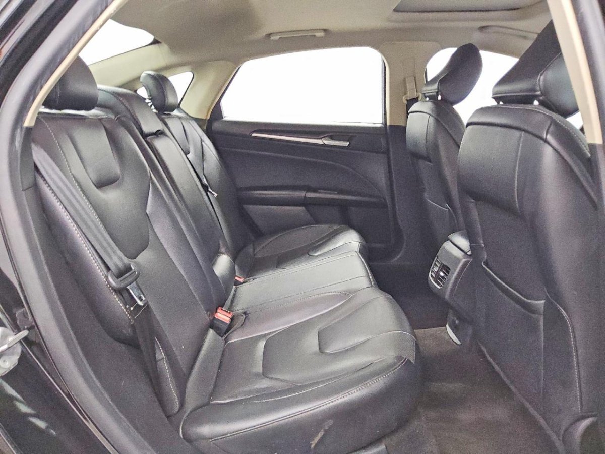 Ford FUSION TITANIUM