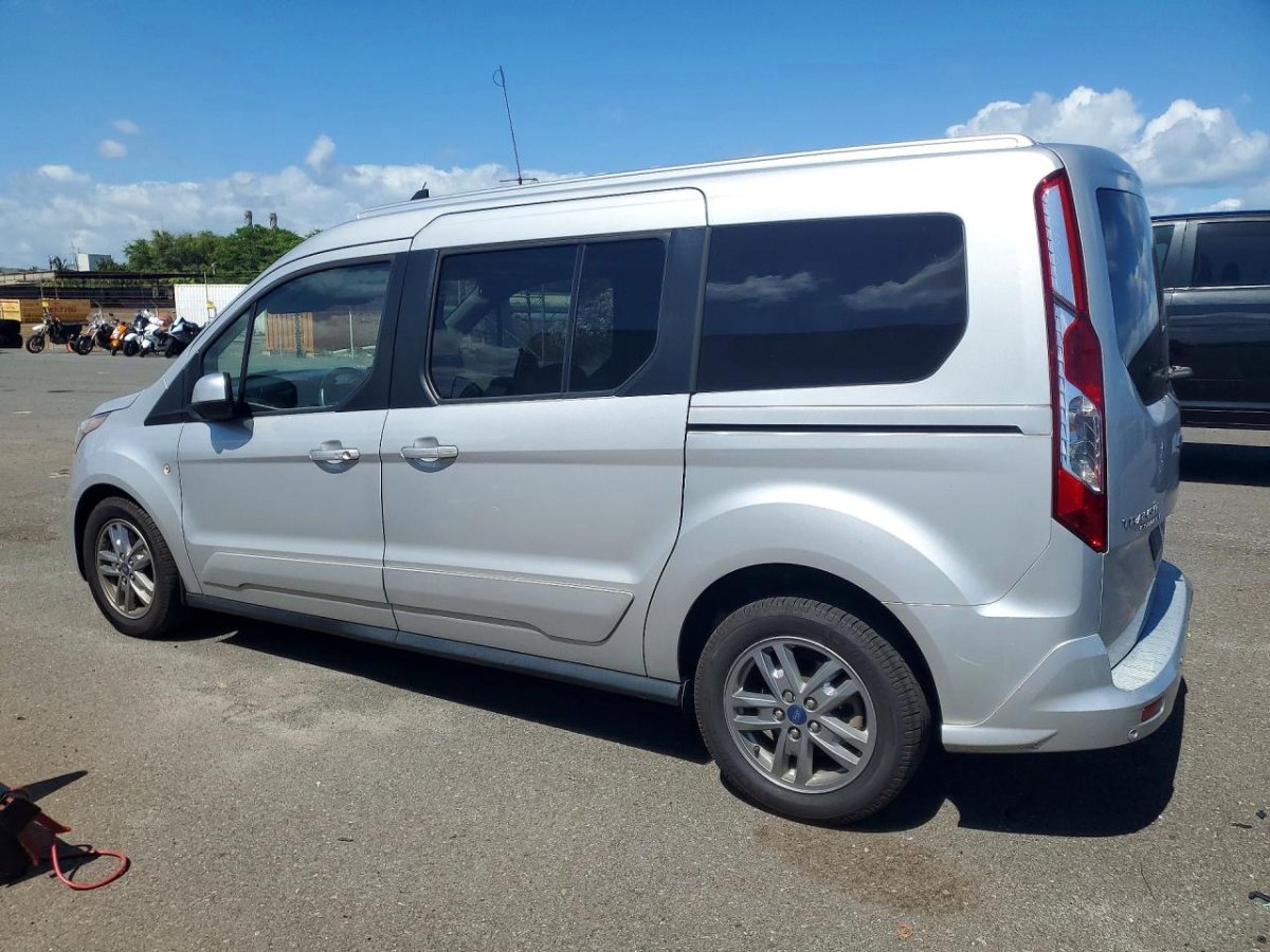 Ford CONNECT TITANIUM