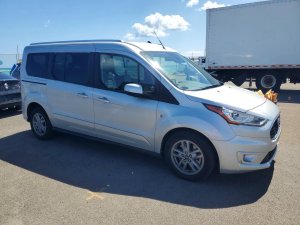 Ford CONNECT TITANIUM