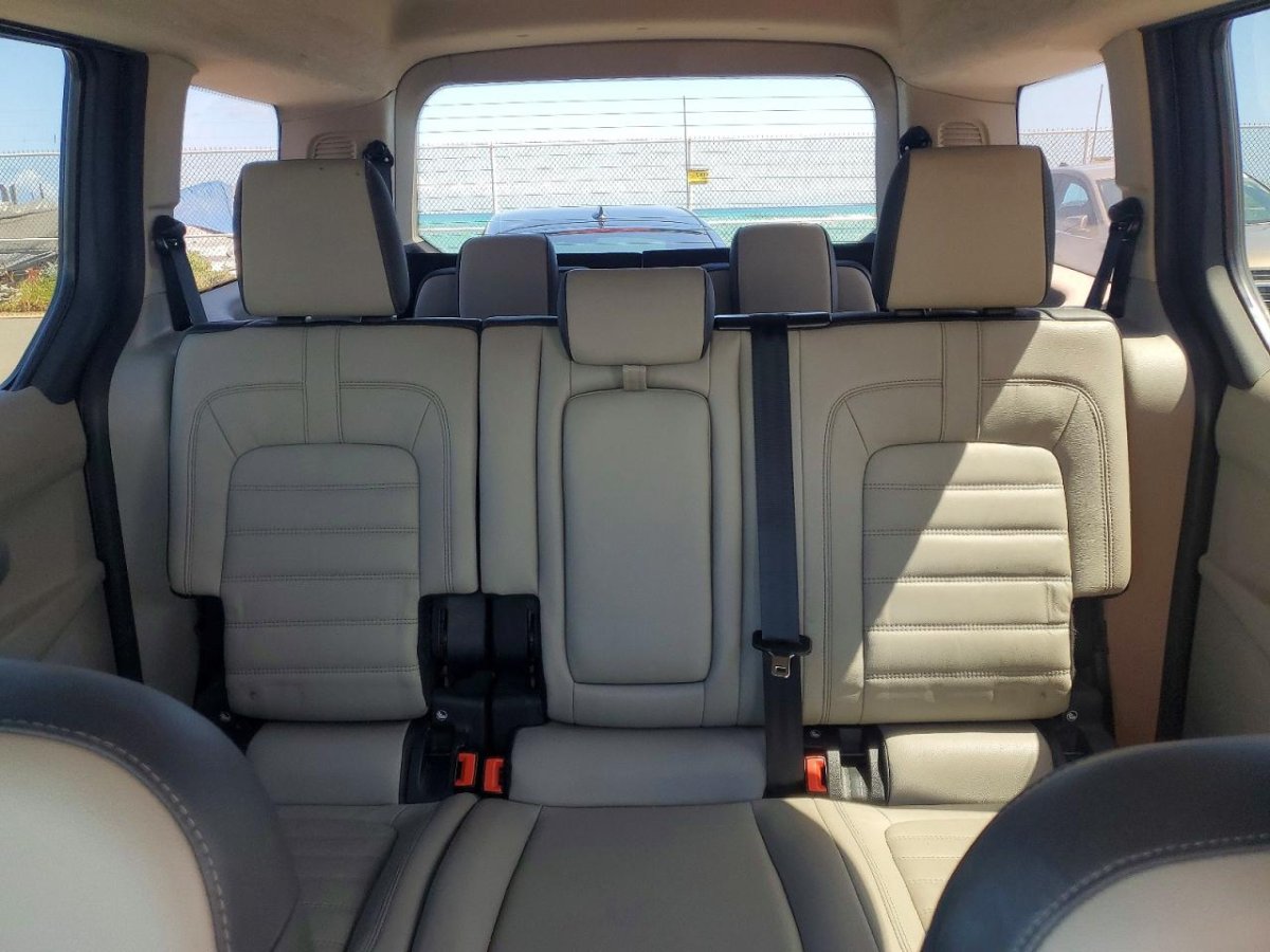 Ford CONNECT TITANIUM