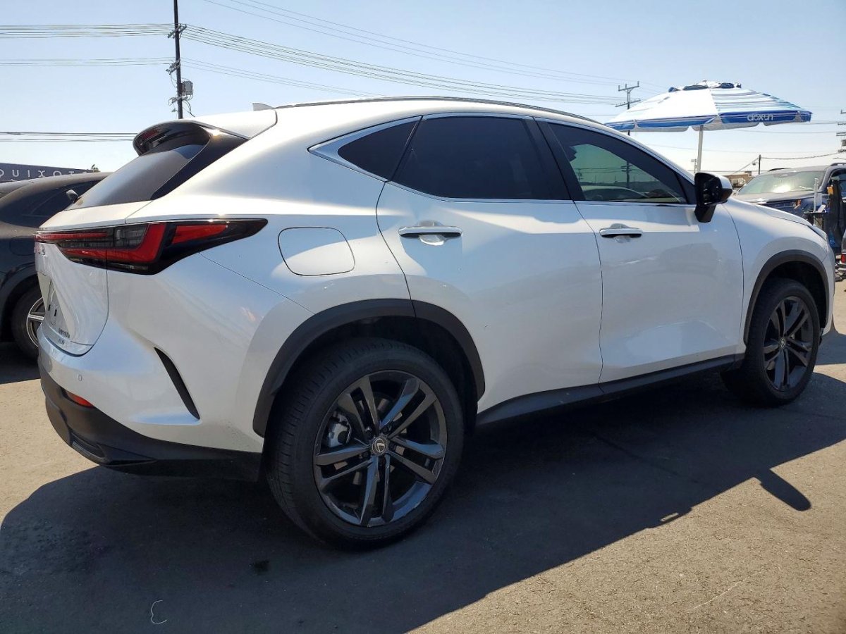 Lexus NX 450H+ BASE