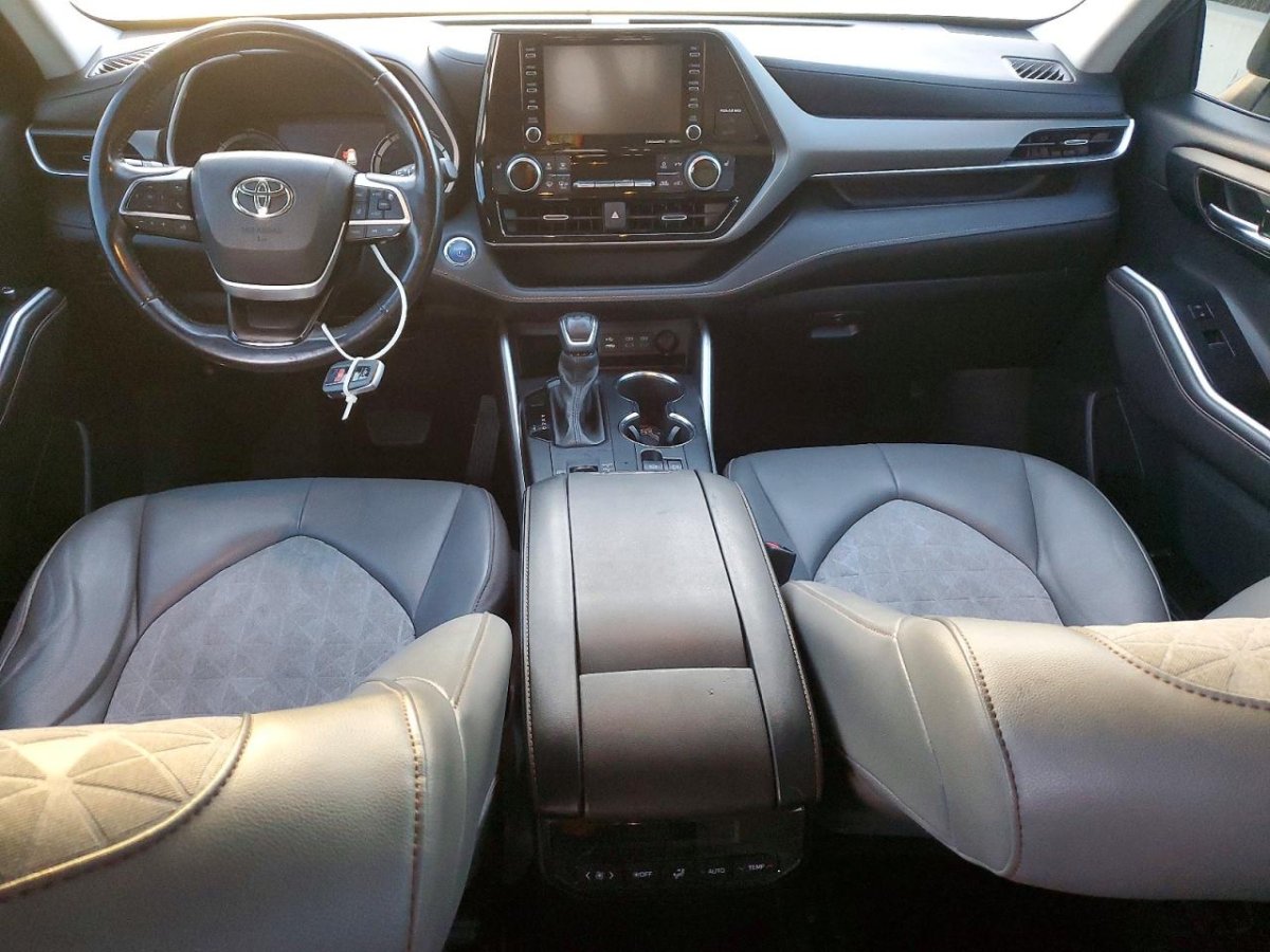 Toyota HIGHLANDER HYBRID BRONZE EDITION