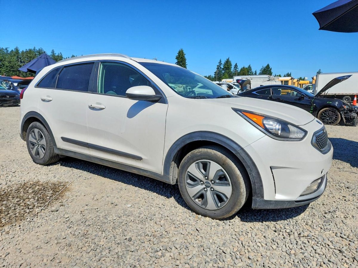 Kia NIRO LX