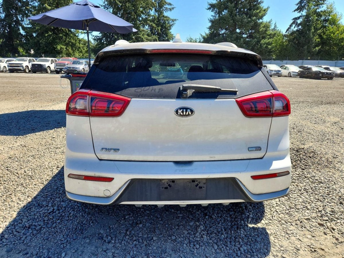 Kia NIRO LX