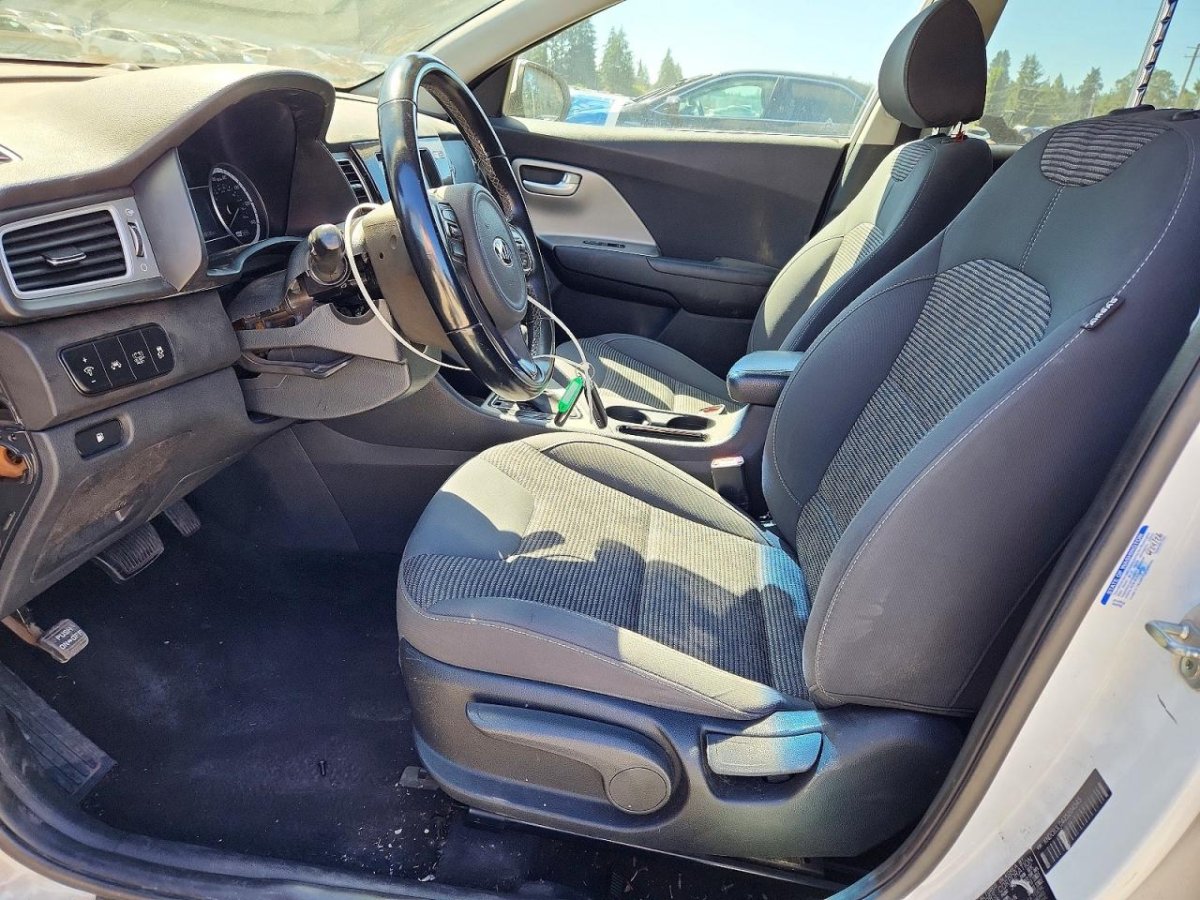 Kia NIRO LX