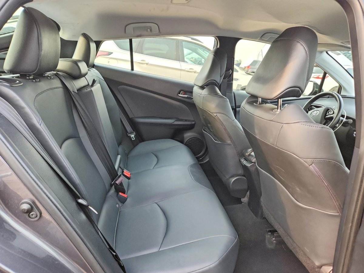 Toyota  PRIUS XLE AWD-E
