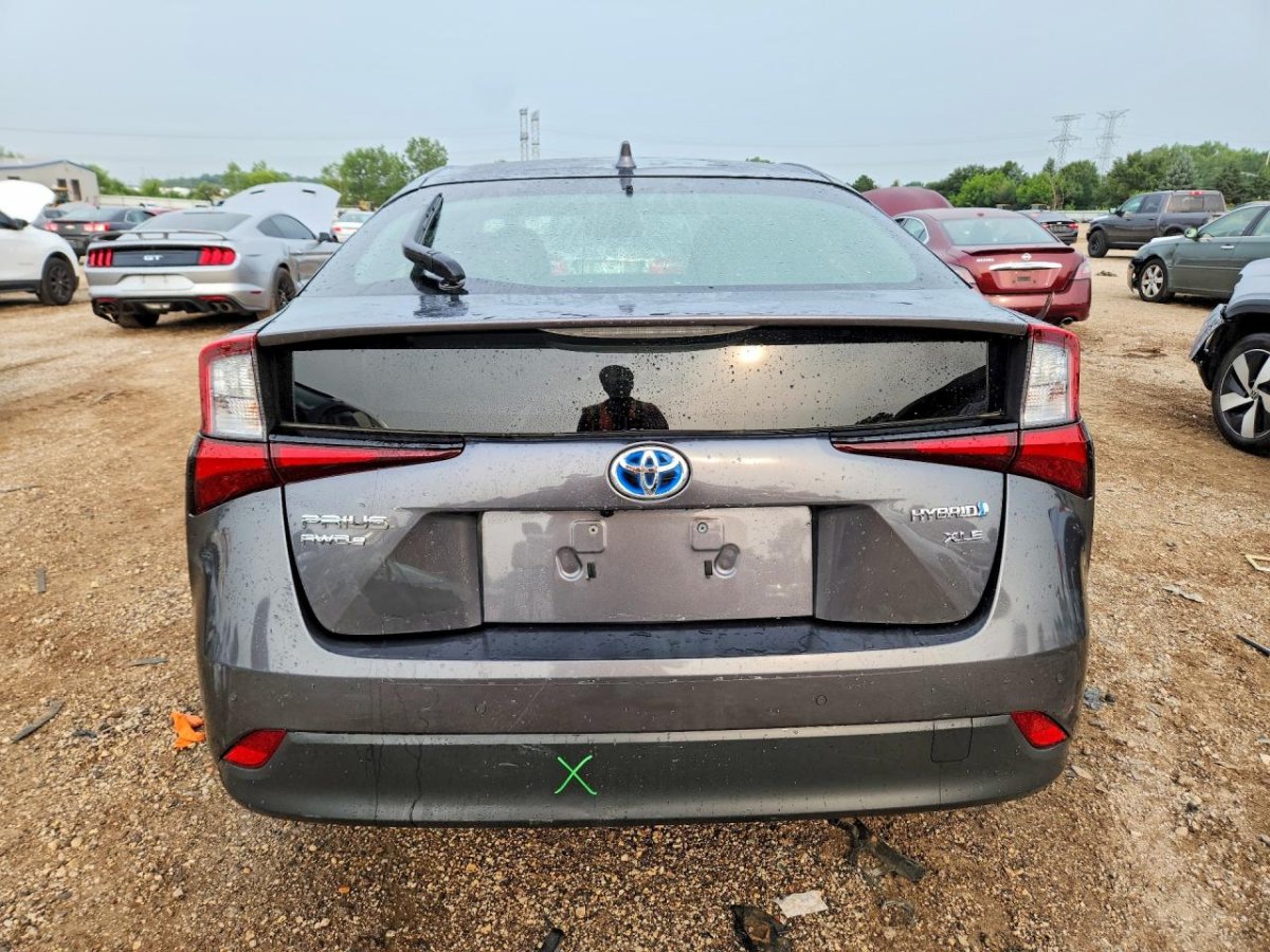 Toyota  PRIUS XLE AWD-E