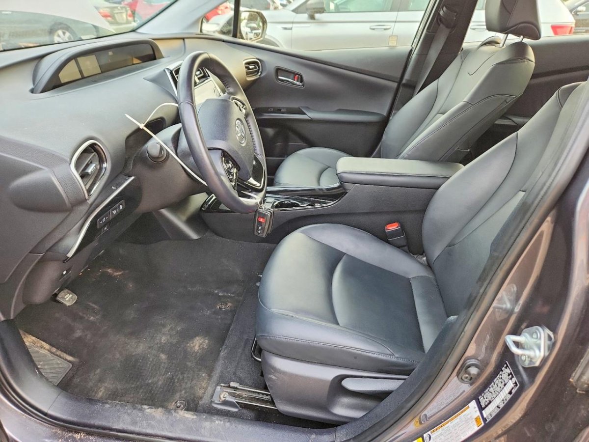 Toyota  PRIUS XLE AWD-E