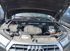 Audi Q5 2.0T PREMIUM/2.0T TECH PREMIUM