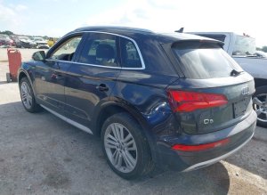 Audi Q5 2.0T PREMIUM/2.0T TECH PREMIUM
