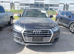 Audi Q5 2.0T PREMIUM/2.0T TECH PREMIUM