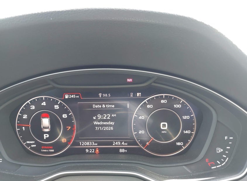 Audi Q5 2.0T PREMIUM/2.0T TECH PREMIUM