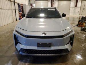 Toyota C-HR SE