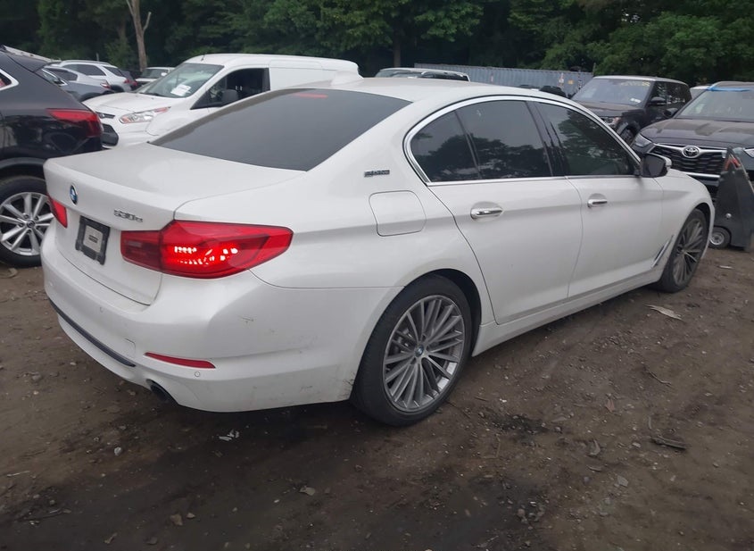 BMW 530E XDRIVE IPERFORMANCE