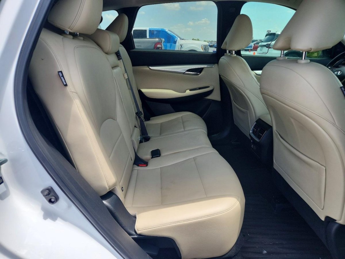 Infiniti QX50 LUXE