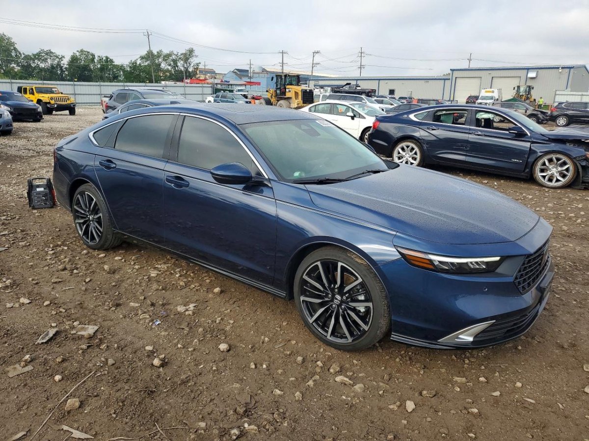 Honda ACCORD TOURING HYBRID