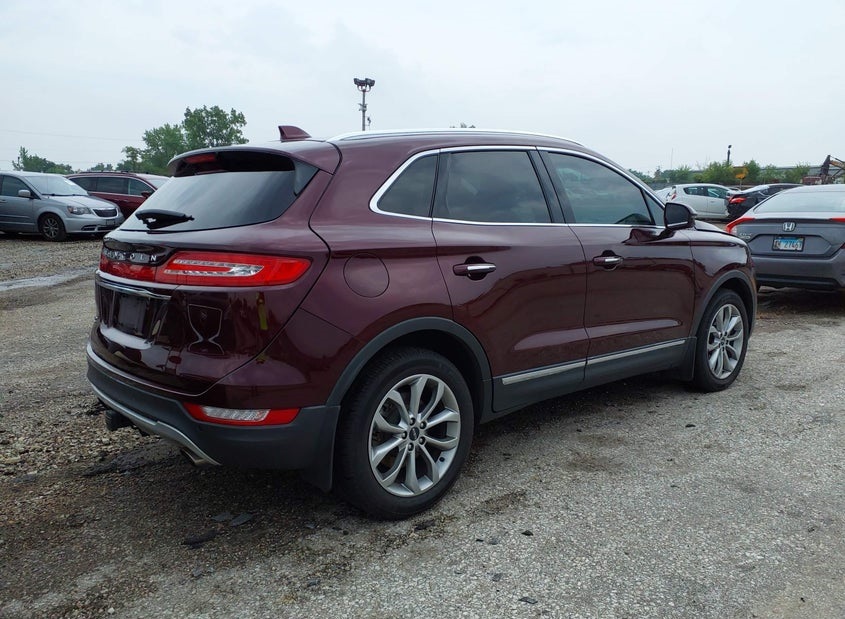 Lincoln MKC, Select