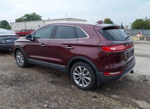 Lincoln MKC, Select