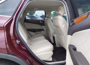 Lincoln MKC, Select