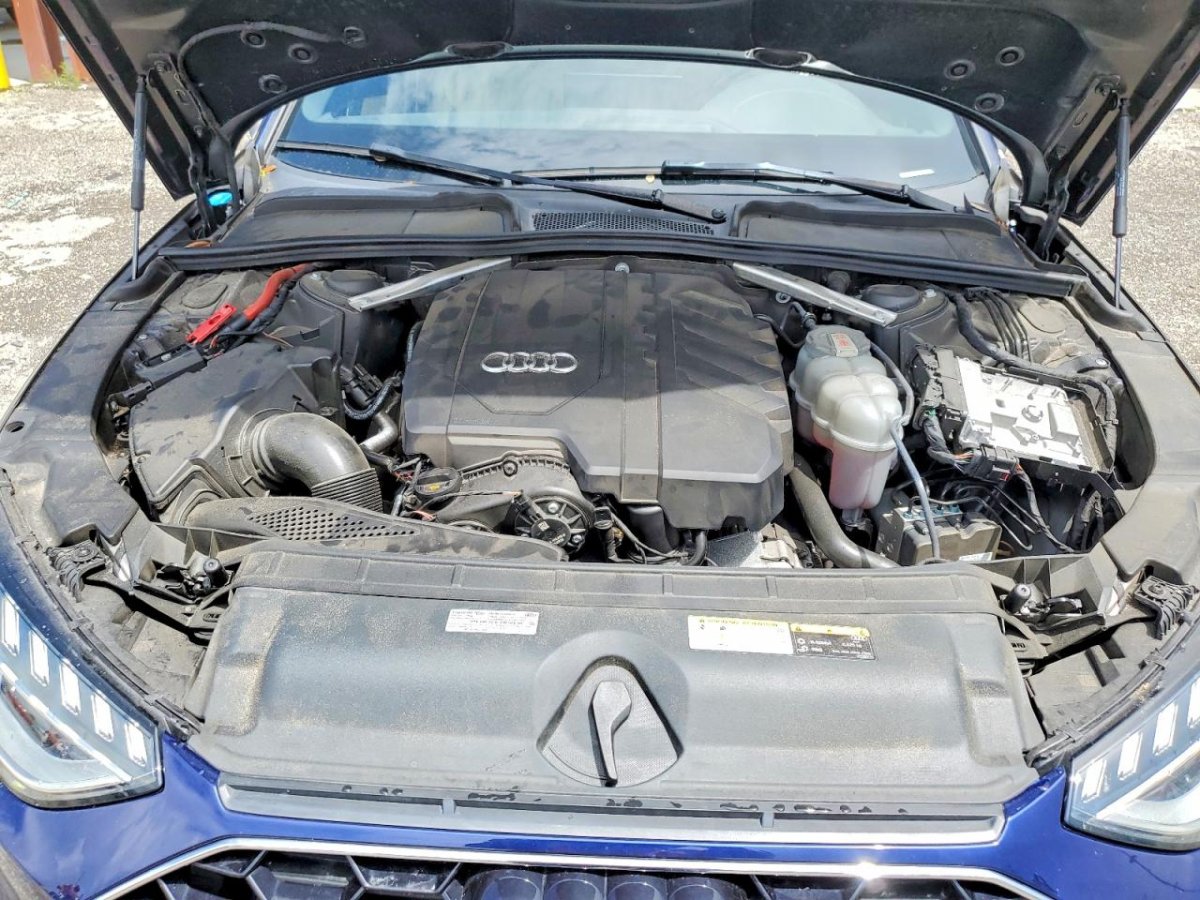 Audi A4 PREMIUM PLUS 45