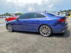 Audi A4 PREMIUM PLUS 45