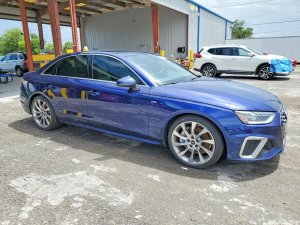 Audi A4 PREMIUM PLUS 45