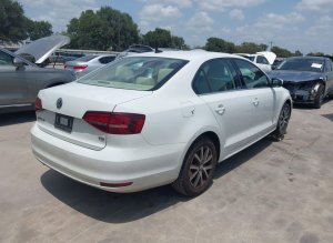 Volkswagen JETTA 1.4T SE